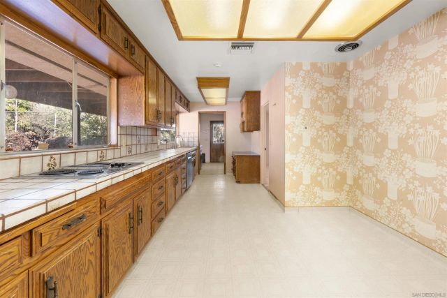 250 S Santa Rosa Ave, El Centro, CA 92243