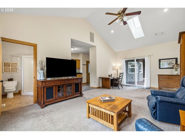 2461 BELLE CENTER Rd, Washougal, WA 98671