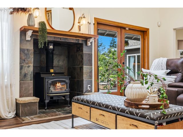 2461 BELLE CENTER Rd, Washougal, WA 98671