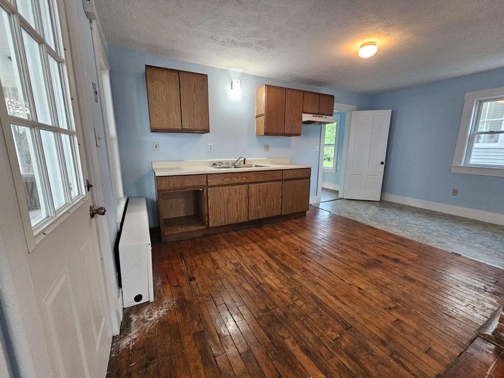 14 Hammond Street, Sanford, ME 04073 — photo 2