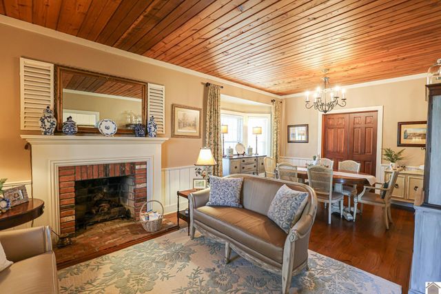 2074 Natchez Ln, Paducah, KY 42001