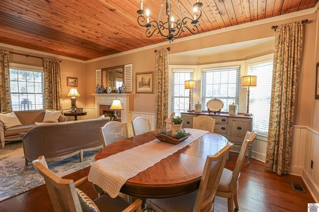 2074 Natchez Ln, Paducah, KY 42001