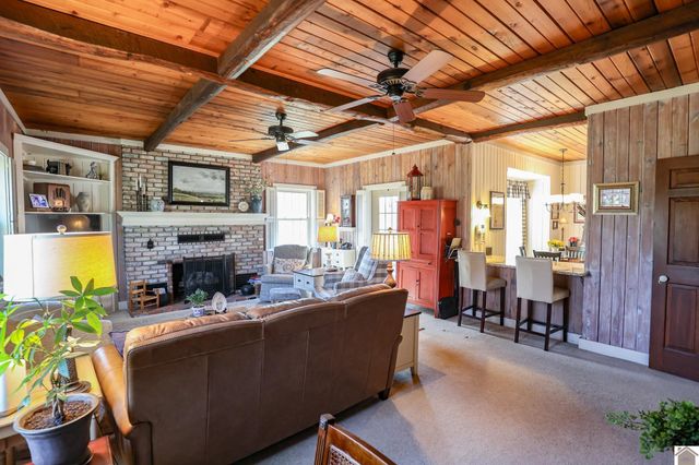 2074 Natchez Ln, Paducah, KY 42001