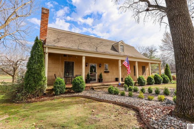 2074 Natchez Ln, Paducah, KY 42001