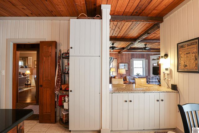 2074 Natchez Ln, Paducah, KY 42001