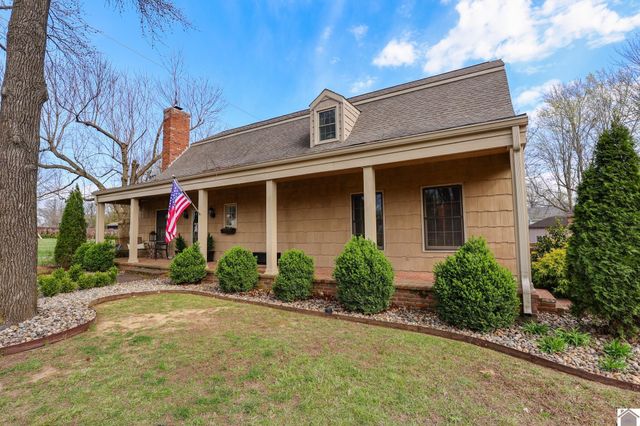 2074 Natchez Ln, Paducah, KY 42001