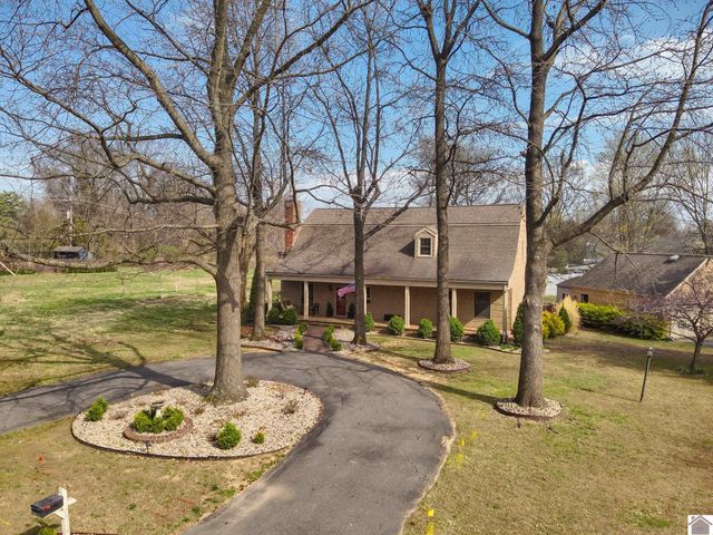 2074 Natchez Ln, Paducah, KY 42001