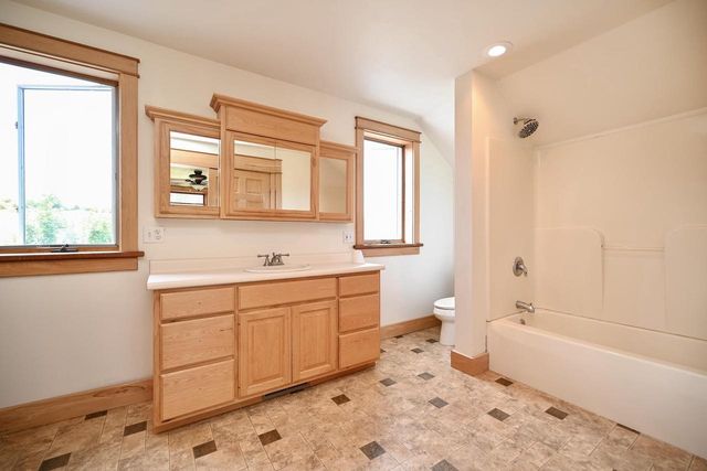 S3093 Baertsch Valley ROAD, Fountain City, WI 54629