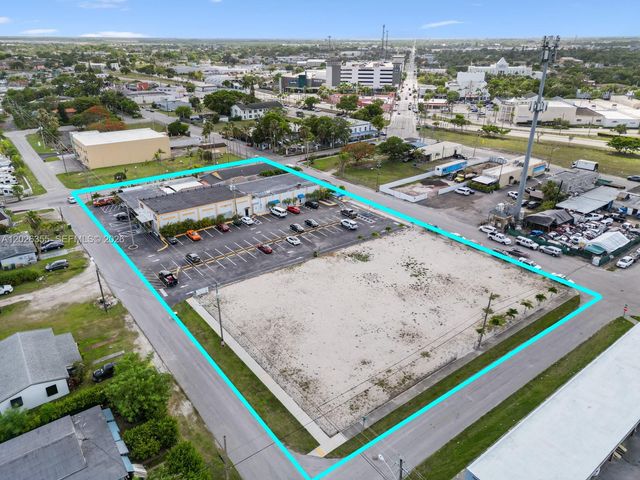 17 NE 1st Rd, Homestead, FL 33030