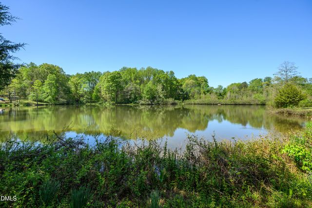 5353 E Greensboro Chapel Hill Road, Graham, NC 27253