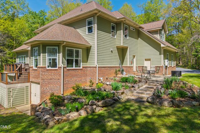 5353 E Greensboro Chapel Hill Road, Graham, NC 27253