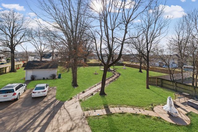 564 E Main St, Jackson, TN 38301