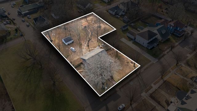 564 E Main St, Jackson, TN 38301