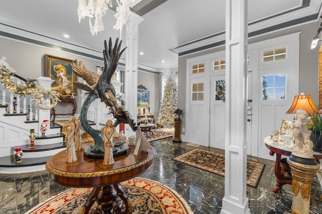 564 E Main St, Jackson, TN 38301