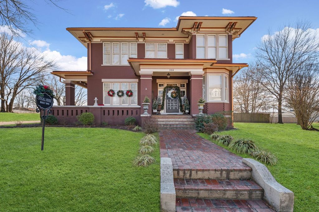 564 E Main St, Jackson, TN 38301