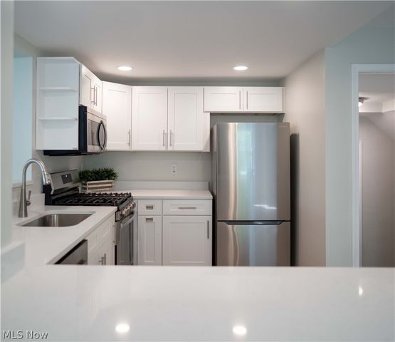 1766 Longwood Drive, Mayfield Heights, OH 44124