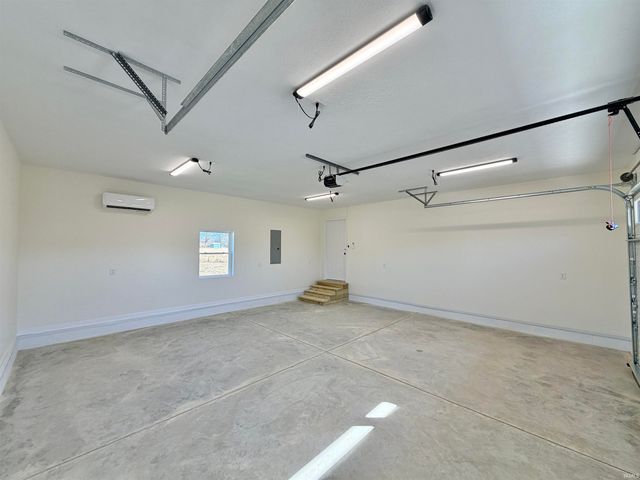 1380 N 1375 w, Linton, IN 47441