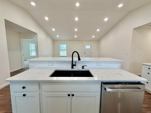 1380 N 1375 w, Linton, IN 47441