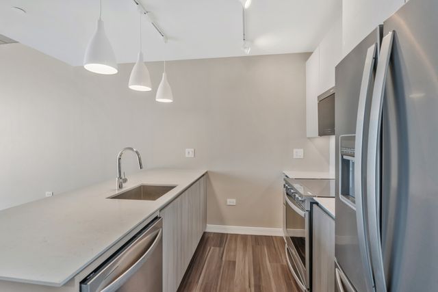 805 Church St Apt 2206, Nashville, TN 37203