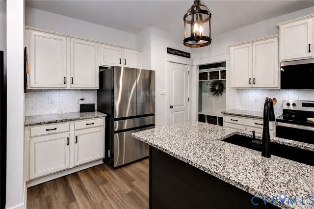 11768 Rock Wren Ct, Providence Forge, VA 23140