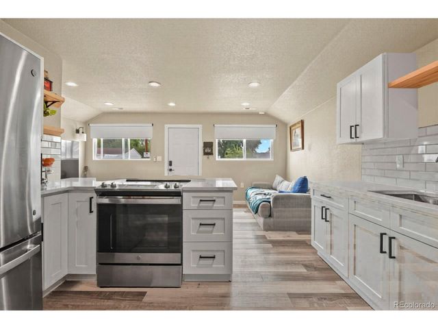 439 S Knox Ct, Denver, CO 80219
