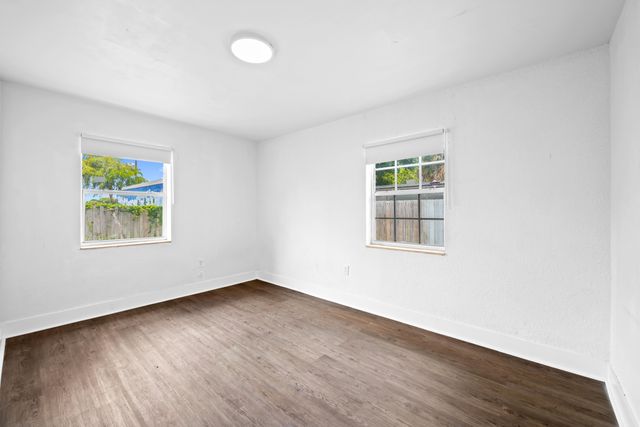 2571 NW 18th Court, Fort Lauderdale, FL 33311