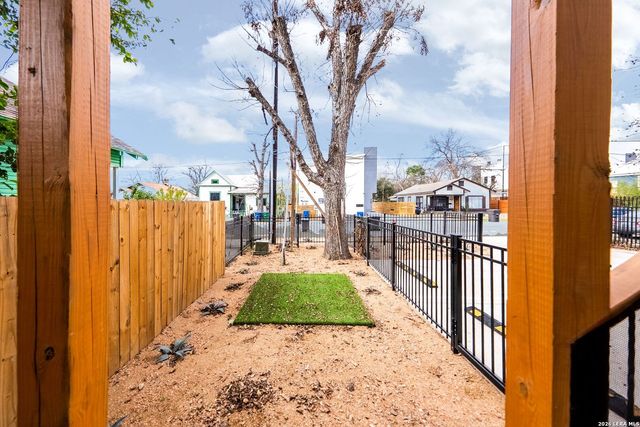 316 Toledo St, San Antonio, TX 78203