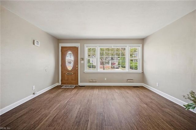 405 W 27th ST, Norfolk, VA 23517