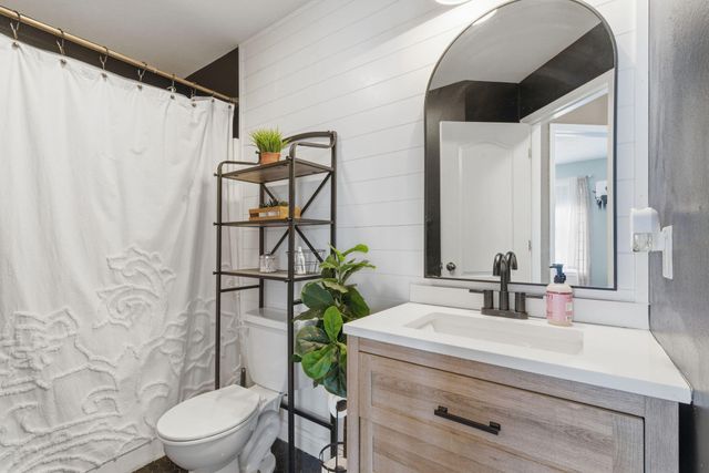 1204 S 16th Street, Ozark, MO 65721