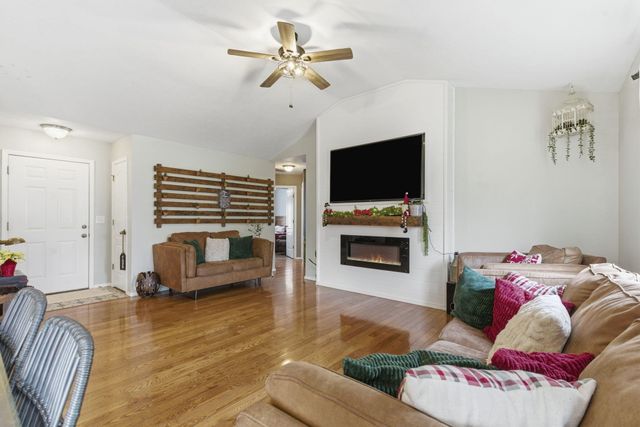 1204 S 16th Street, Ozark, MO 65721