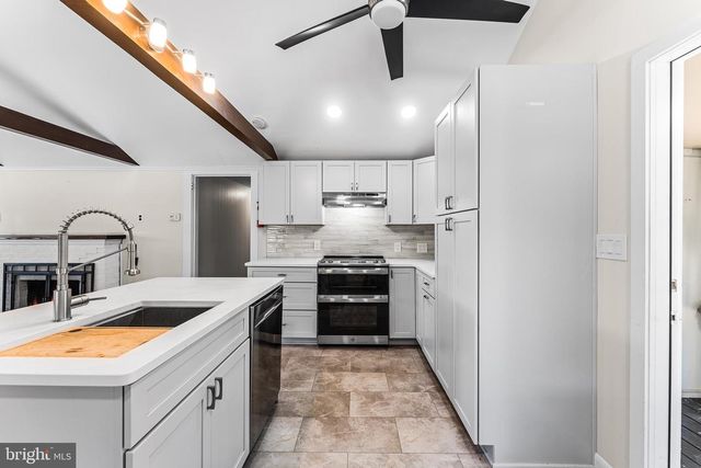 6 SPRUCE LN, Bridgeton, NJ 08302