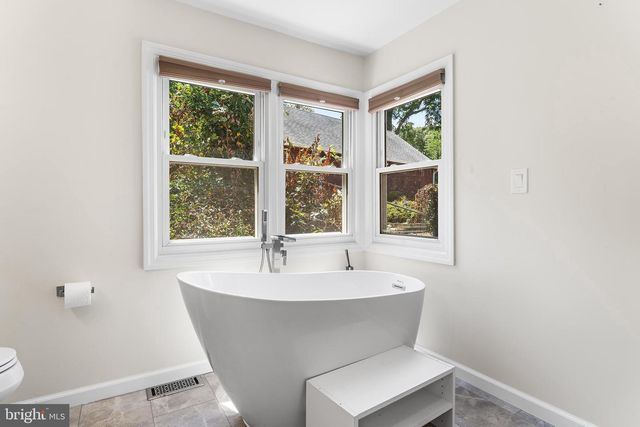 6 SPRUCE LN, Bridgeton, NJ 08302