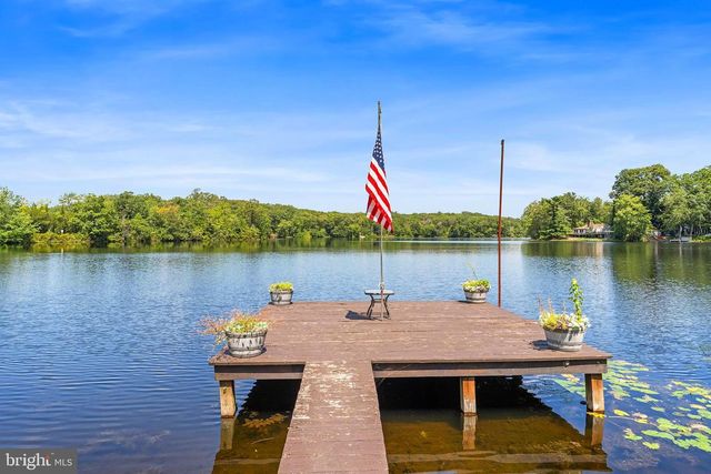 6 SPRUCE LN, Bridgeton, NJ 08302