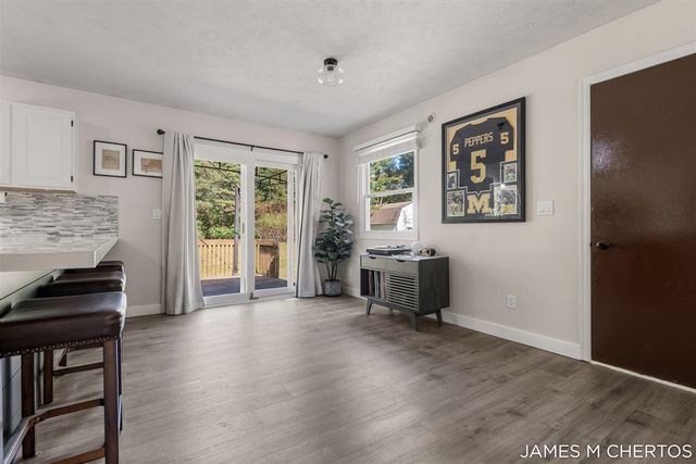 8283 Deer Valley Drive, Alto, MI 49302