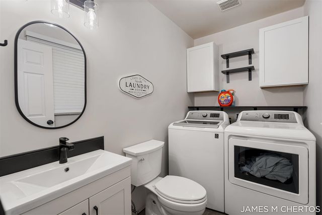 8283 Deer Valley Drive, Alto, MI 49302