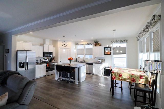 3521 Alexander Avenue, Holmen, WI 54636