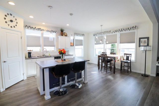 3521 Alexander Avenue, Holmen, WI 54636