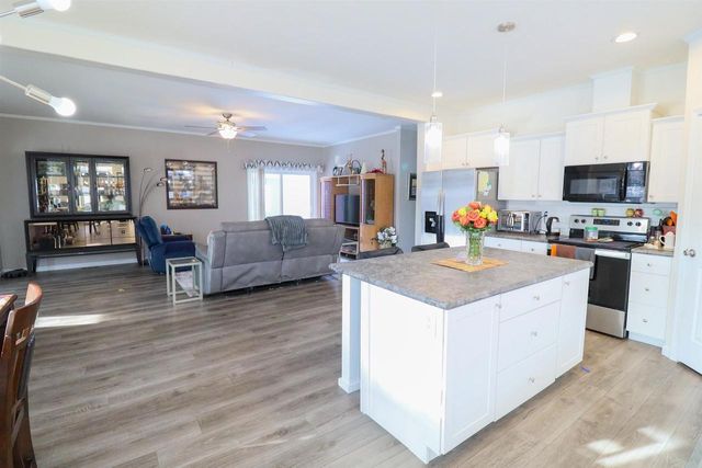 3521 Alexander Avenue, Holmen, WI 54636