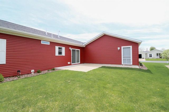 3521 Alexander Avenue, Holmen, WI 54636