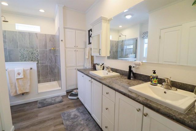 3521 Alexander Avenue, Holmen, WI 54636