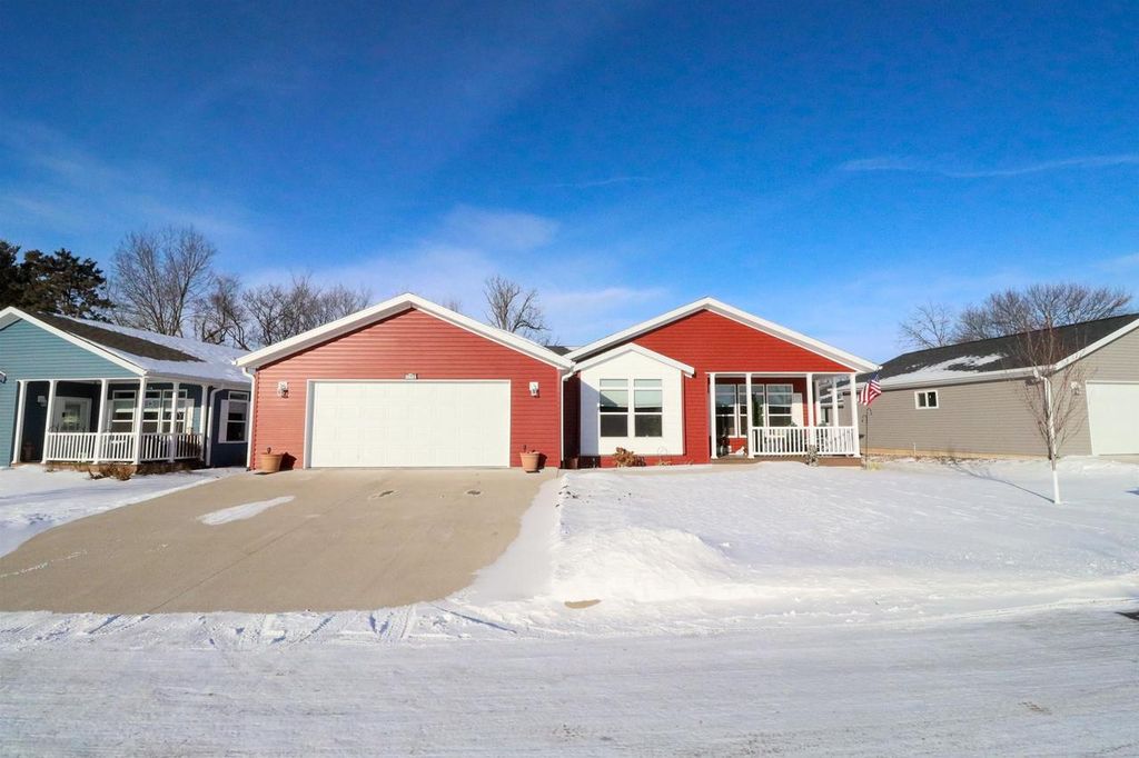 3521 Alexander Avenue, Holmen, WI 54636