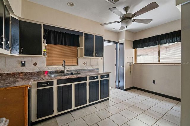 7141 56TH STREET N, Pinellas Park, FL 33781