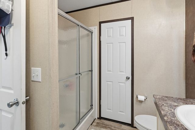 543 Hickory Ave, Rockport, TX 78382