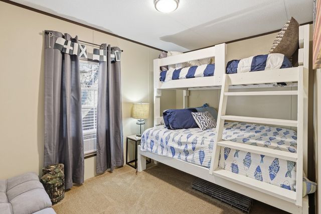 543 Hickory Ave, Rockport, TX 78382