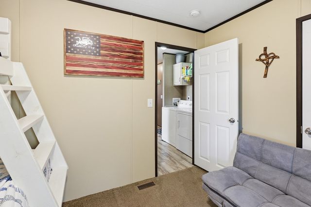 543 Hickory Ave, Rockport, TX 78382