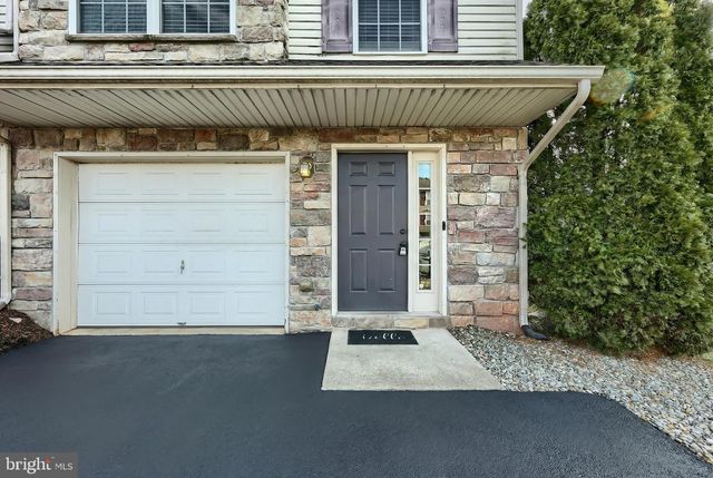 750 RACHEL DR, York, PA 17404