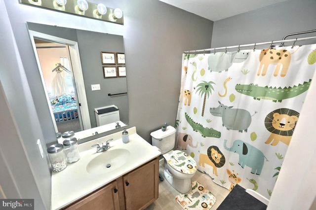 750 RACHEL DR, York, PA 17404