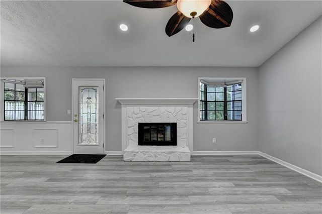 1122 Realm Lane, Lawrenceville, GA 30044