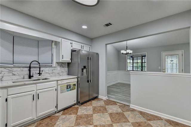 1122 Realm Lane, Lawrenceville, GA 30044