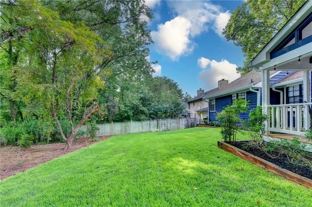 1122 Realm Lane, Lawrenceville, GA 30044